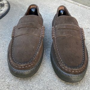 JP Tods Brown Suede Loafers Vintage c.1995 barely worn Vibram sole 9-10 Italy